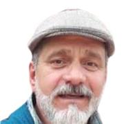 Director teatral con mas de 30 años de experiencia da clases de teatro, improvisación, trabajo corporal, composición de personajes